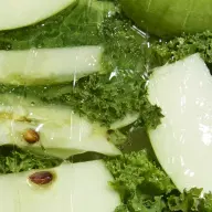 شامپو Up-Loved Purifying Upcycled Apple & Organic Kale - تصویر ۲